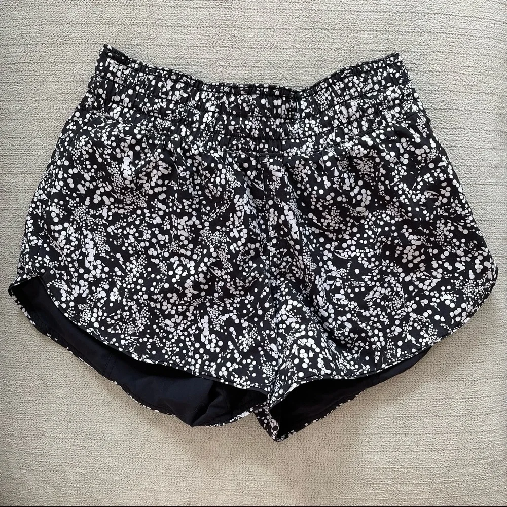 lululemon Choose A Side Short in black and white 🤍 - Picture 4 of 4
